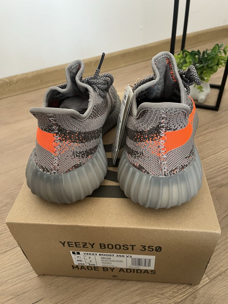 yeezy 350 V2 Beluga 100% originali 40.2/3