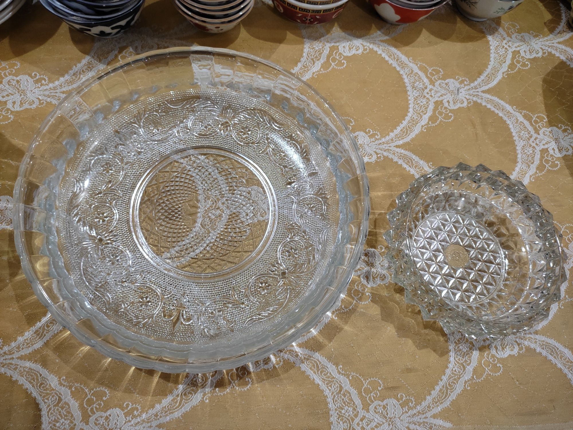 Разные стеклянные посуды