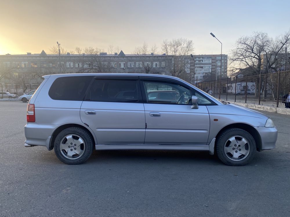 Honda odyssey,ТОРГ ЕСТЬ(у капота)!!ОБМЕНА НЕТУ!!!