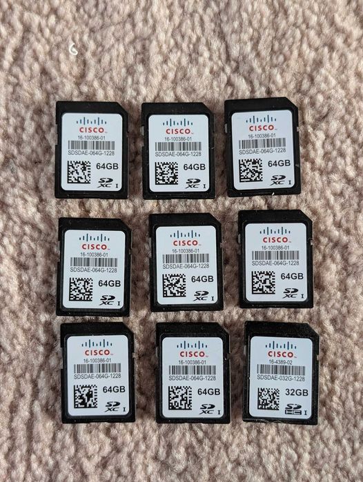 Vând urgent SFP de 8 GB JDSU, Finisar, Avago, card SD Cisco 64GB