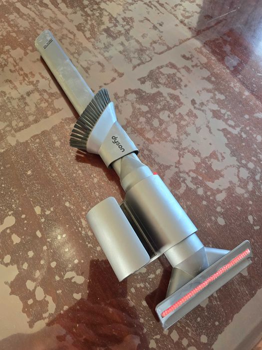 Aspirator dyson fara sac