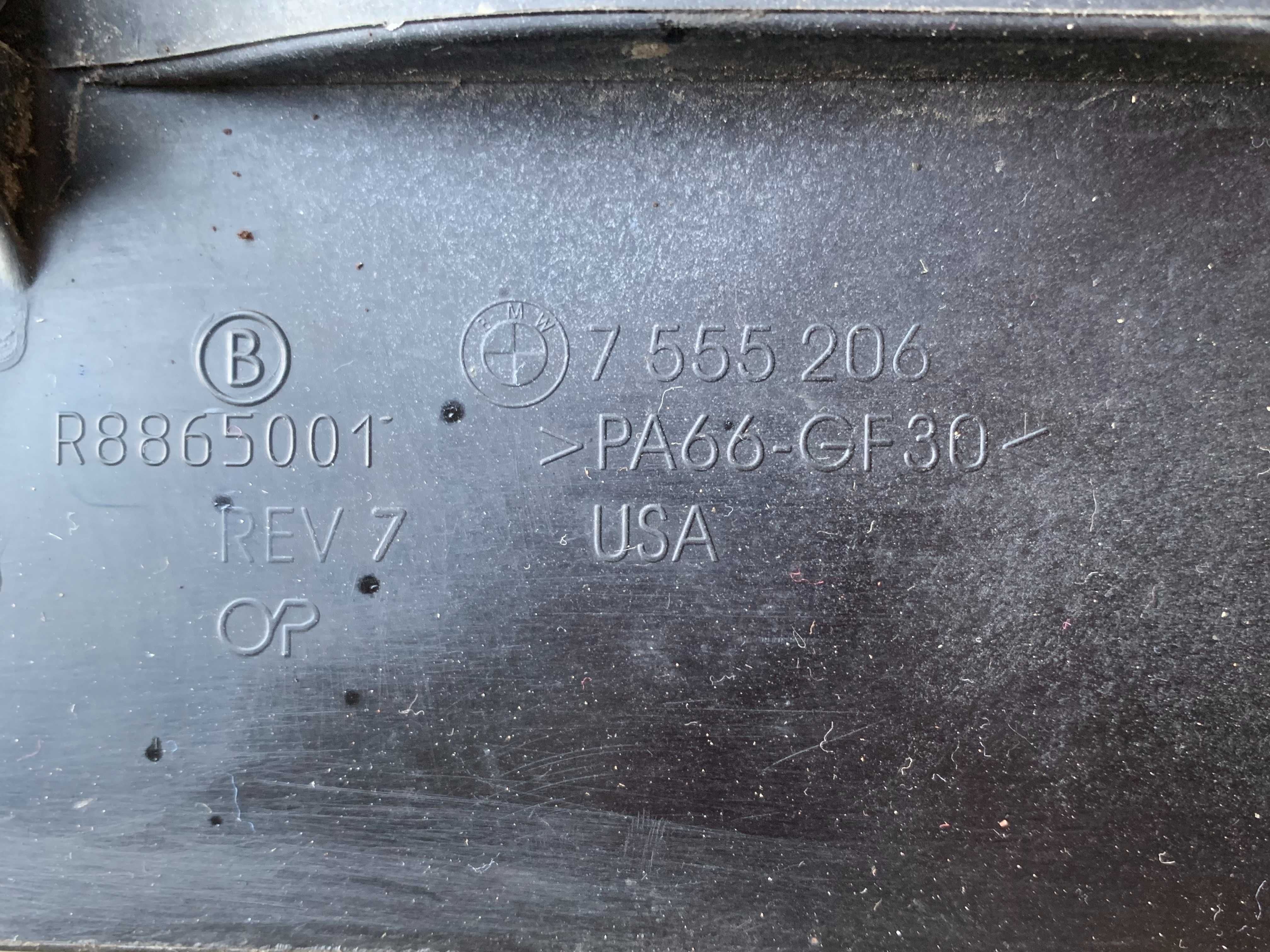 radiator auxiliar stanga Bmw X5 E70/F15 X6 E71/F16 cod 7533477