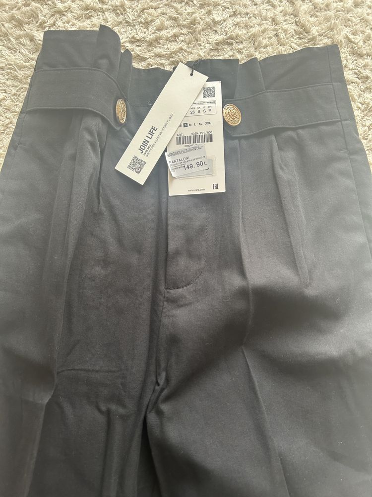 Pantaloni Zara marimea S negri