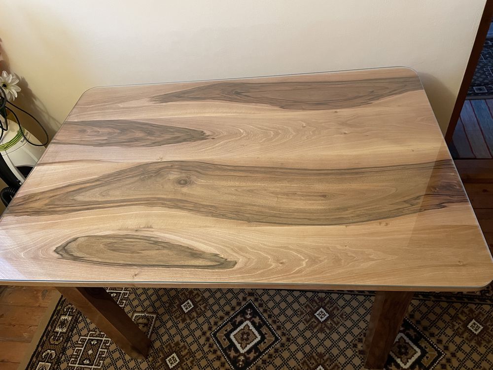 Masa din lemn masiv de nuc 120x80