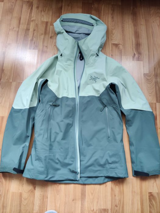 Jacheta Hardshell Dama Snowboard/Schi Arc’teryx Sentinel AR