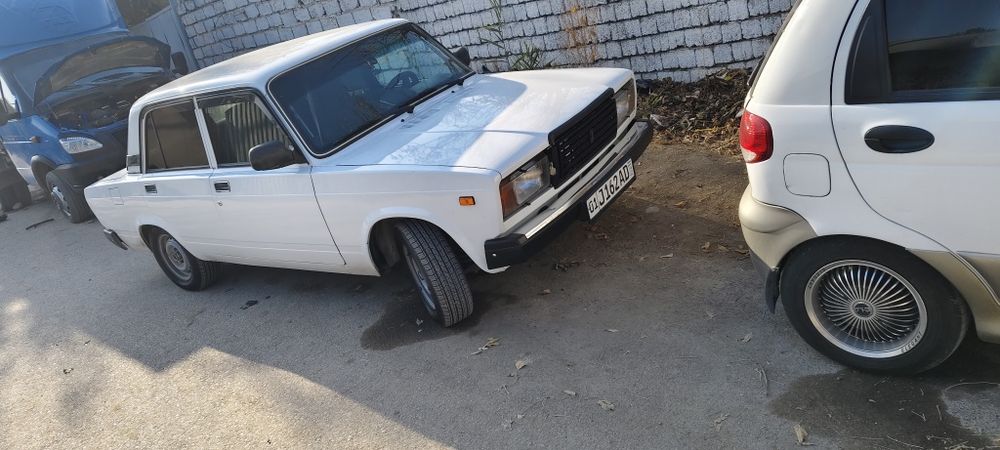 Lada 2107 sotiladi 2008  gazi bor