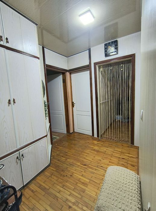 Продам квартиру Буюк ипак йули 77 серия 3/1/4 75м2