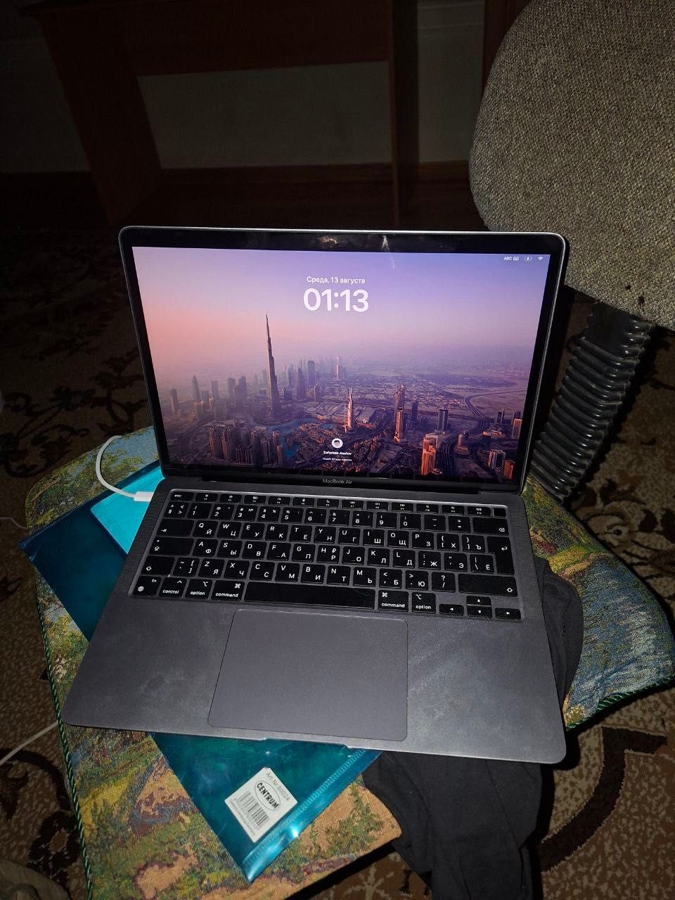 MacBook Air m1 8/256
