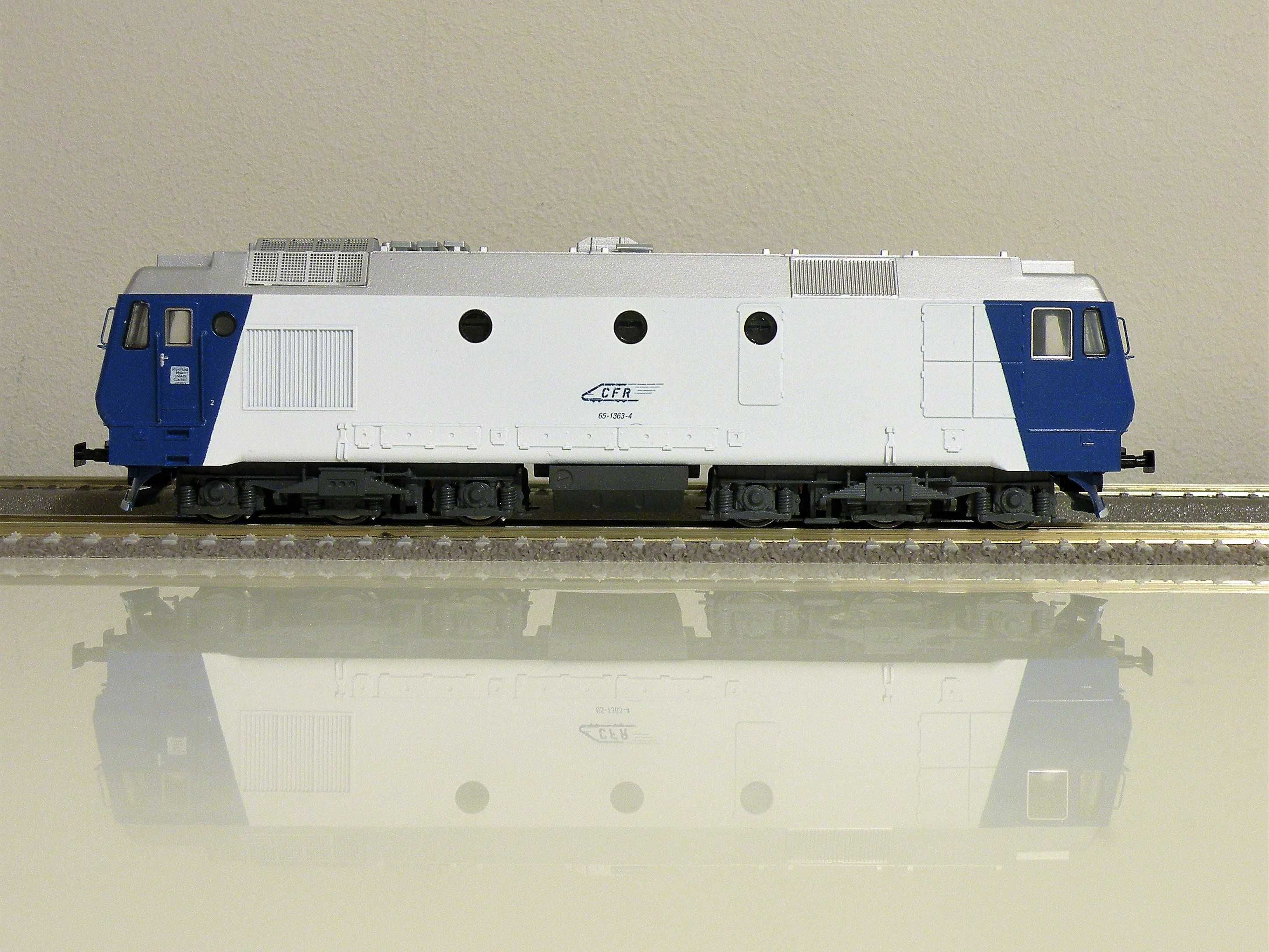 Locomotiva diesel LDE GM 65 1363-4, CFR ep. V, analog, H0, MTB 13106