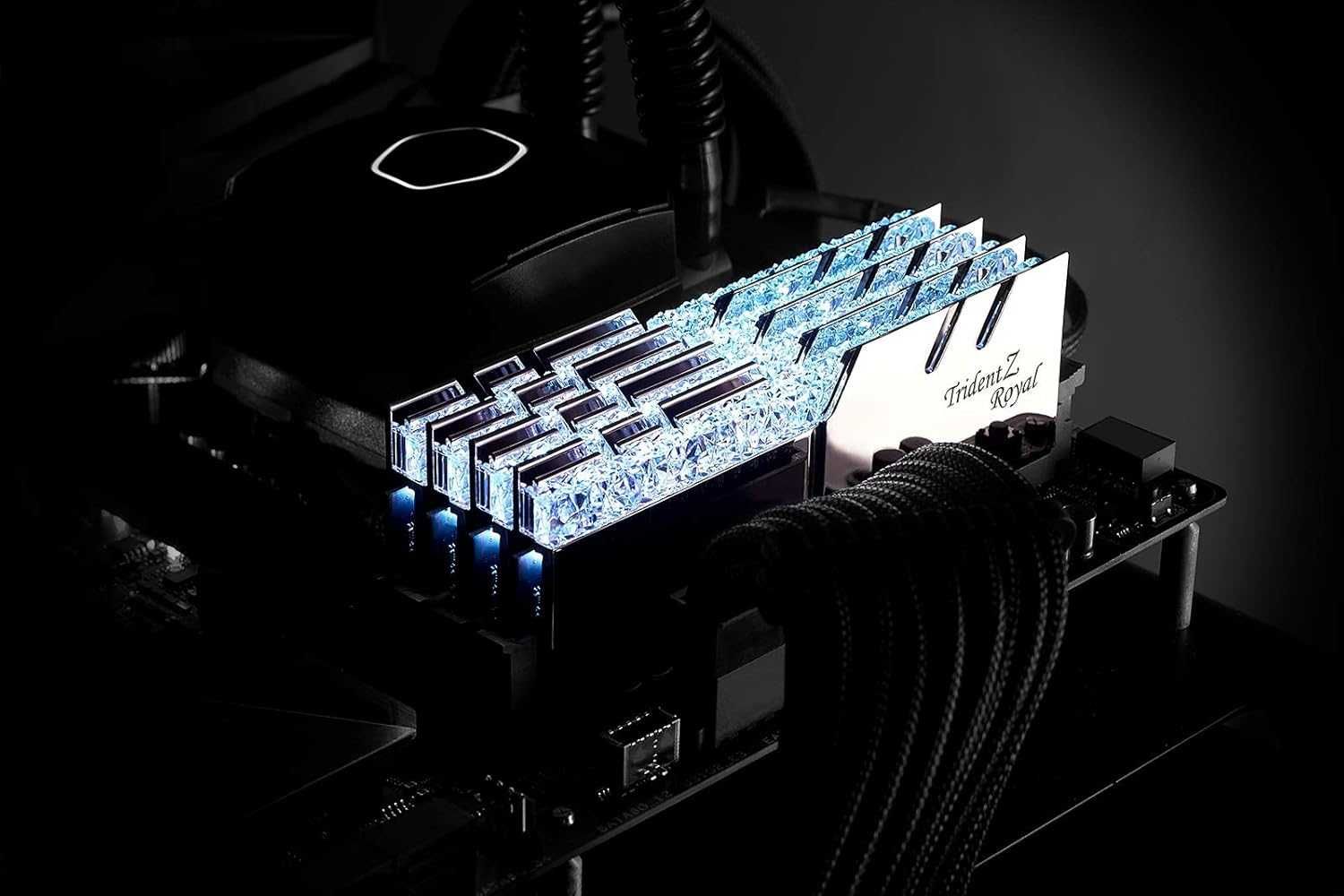 Рам памет G.SKILL Trident Z Royal 32GB (4x8GB) DDR4 3600MHz