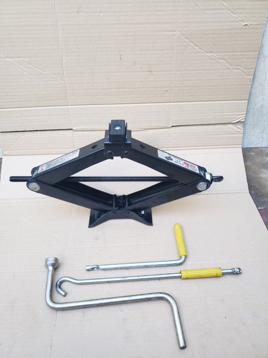 Cric universal compatibil bmw / mercedes