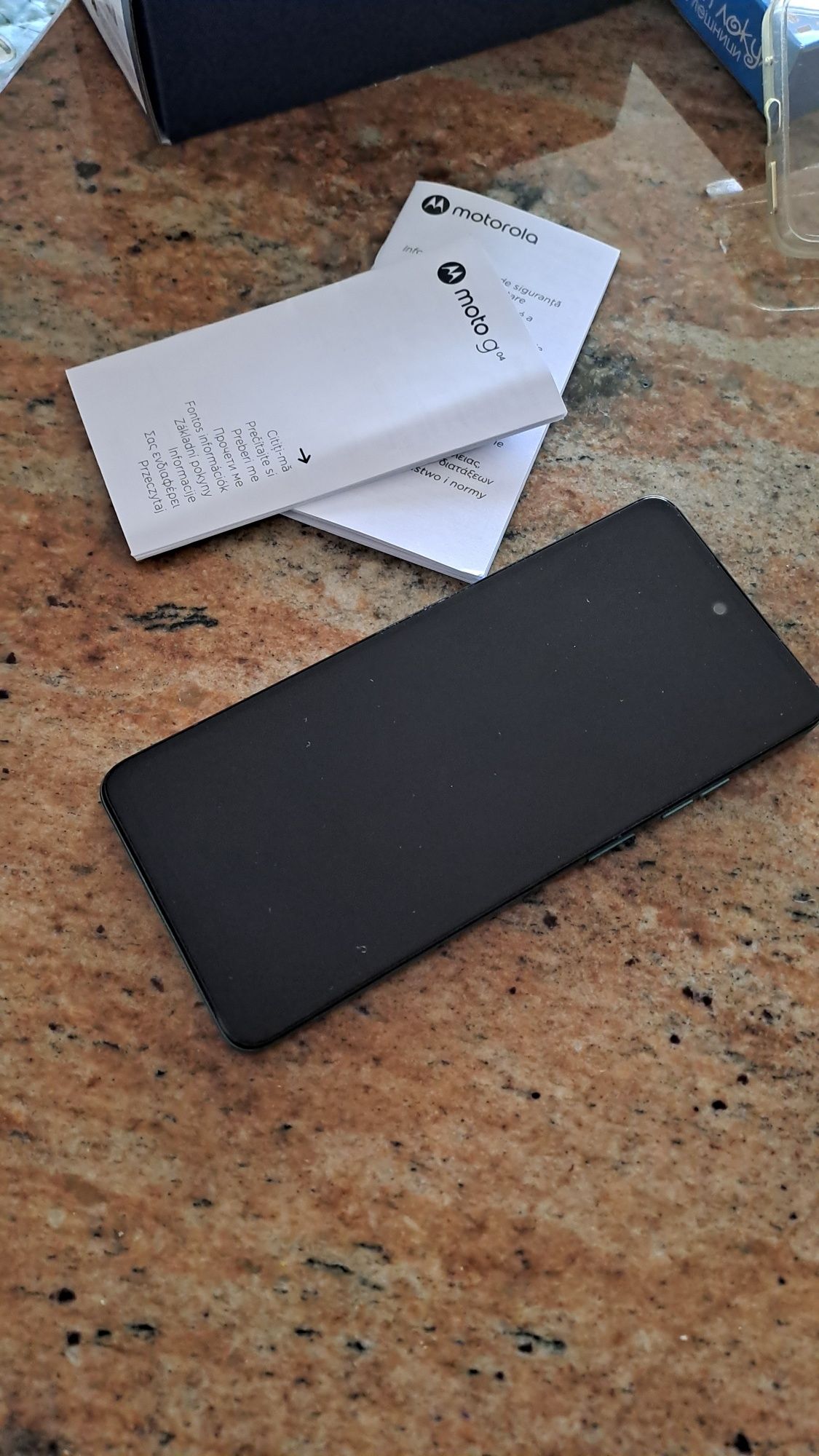 Motorola moto g04 - green/ зелен + подарък слушалки ttec