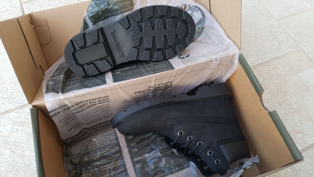 Bocanci Timberland Classic 6 In Waterproof Boot Nubuck
Cod: 10710