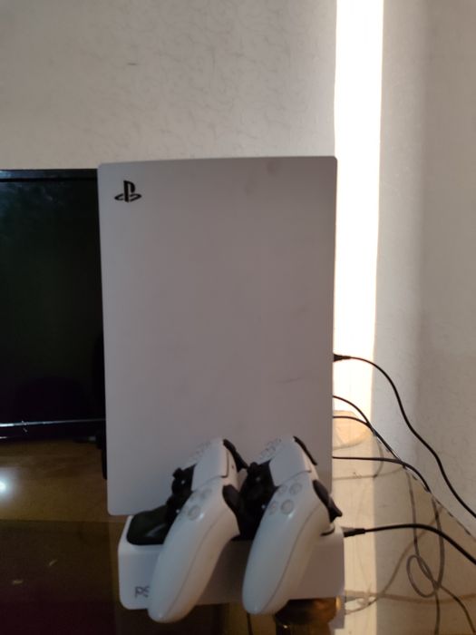 Playstation 5 в хорошем состоянии