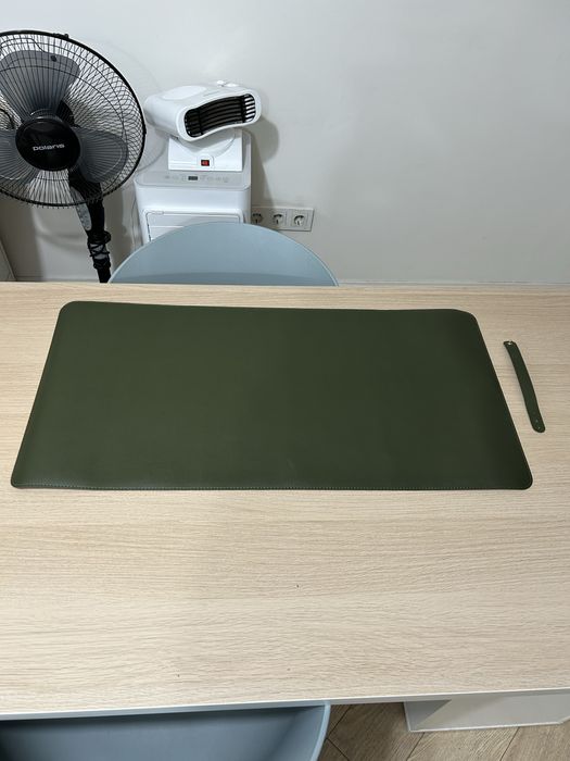 Продам Настольный Коврик / Мат из Эко-Кожи (Темно-Зеленый)