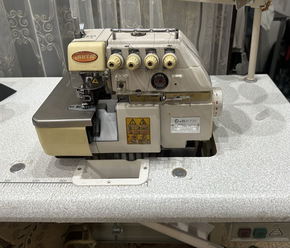 Оверлок Juita JT 766-4F