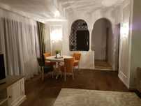 Inchiriez apartament lux vedere la Casa Poporului si Cismigiu