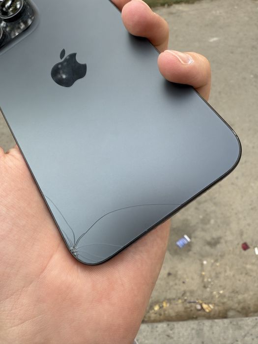 Продам IPhone 15 pro max