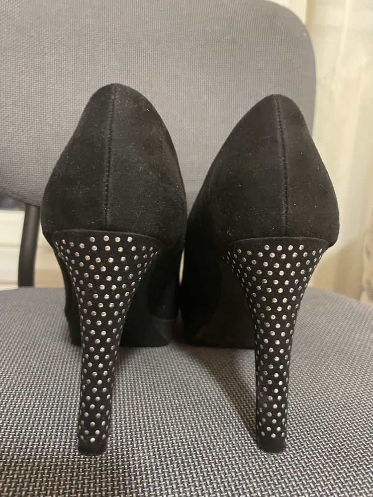 Vand pantofi dama negri nr. 37