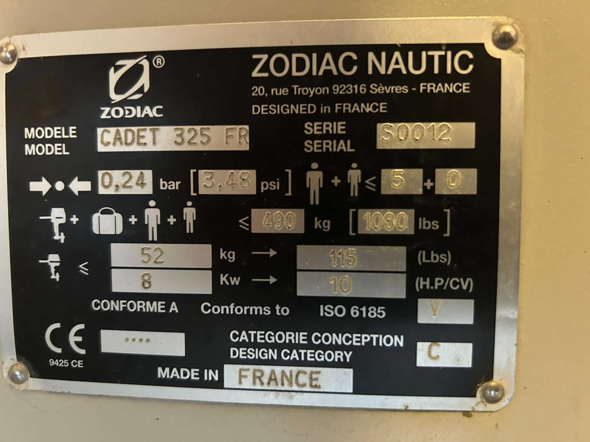 Zodiac  Fastroler 325