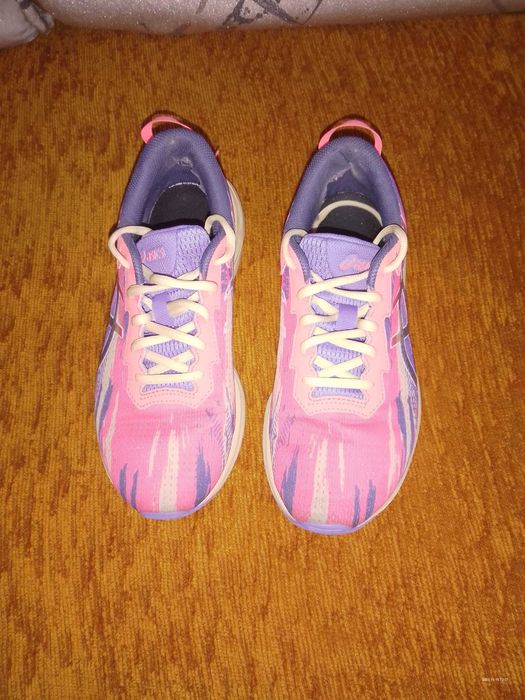 adidasi frumosi si comozi