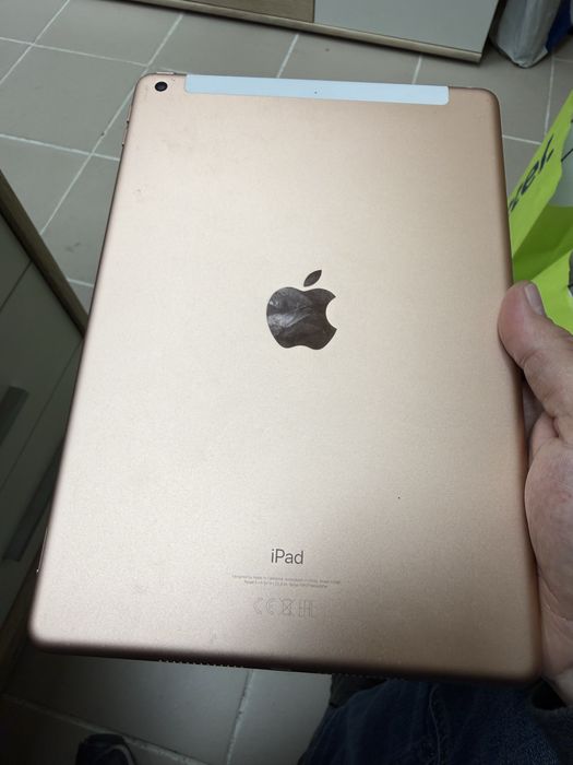 Таблет Apple iPad 7-th Generation (2019) 32gb 10,2”, 4G+Wi-fi