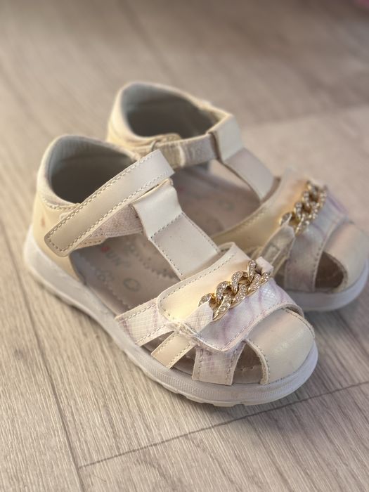 Сандалики для дет сада