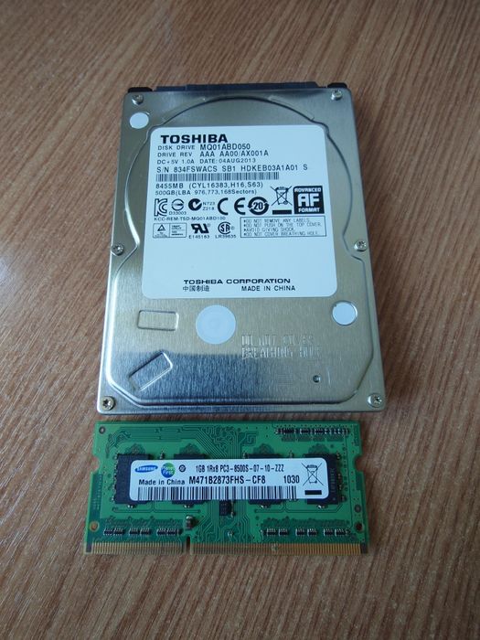 Memorie RAM si un HDD pt laptop