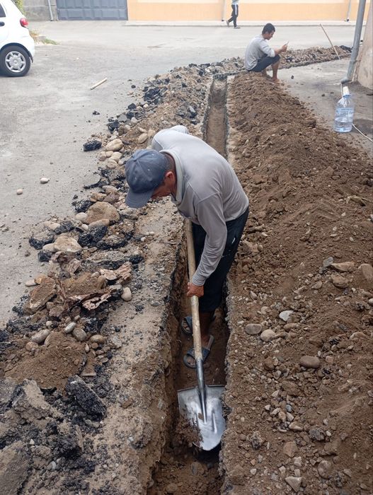 Tiranshe qazish Kanalizatsiya vadaporovod utkazamiz tiranshe qazeymiz