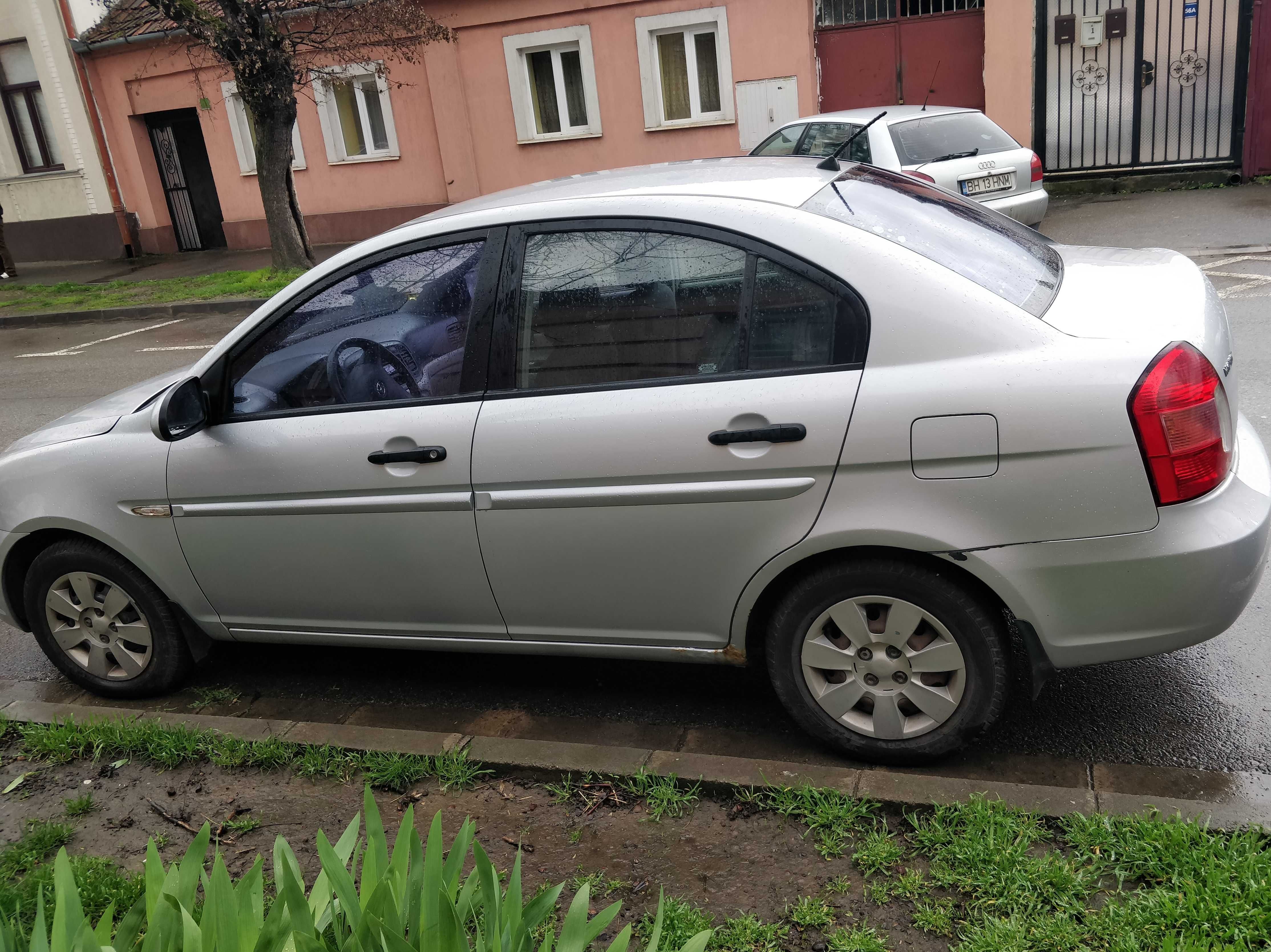 Program rabla  Vând Hyundai accent