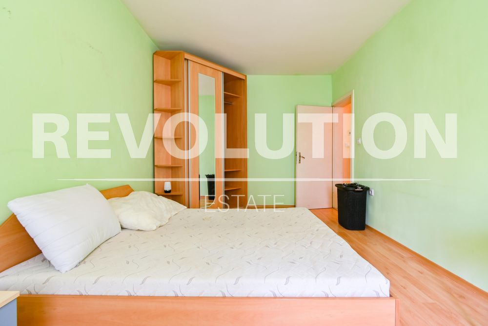 Дава се под наем Тристаен апартамент в София, Стрелбище - 102 кв.м за 600 € - Снимка #7