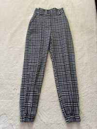 Pantaloni noi Bershka XS