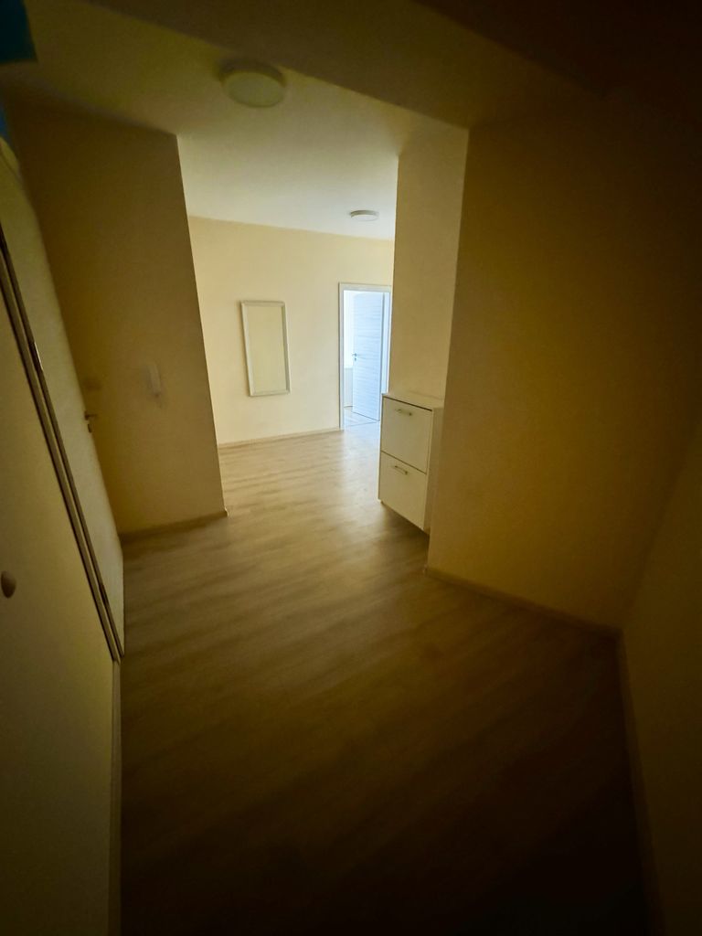 Продава се Двустаен апартамент в Варна, м-т Зеленика - 105 кв.м за 1785 €/кв.м - Снимка #1