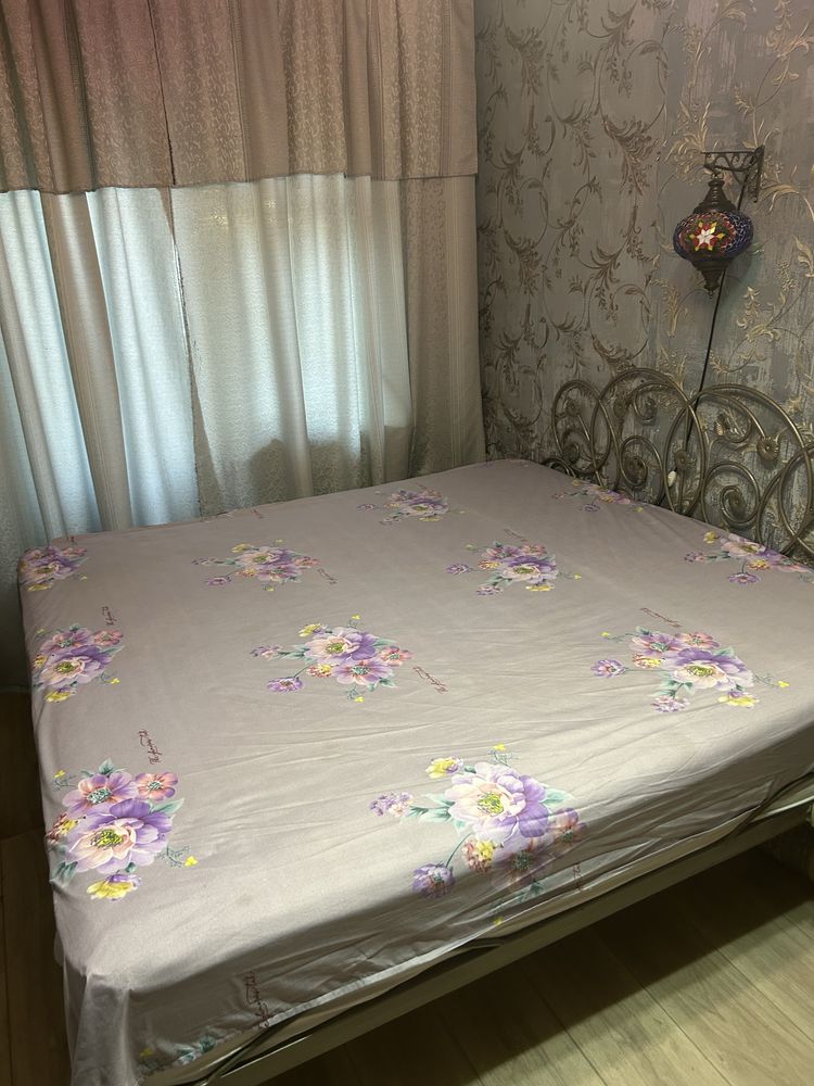 Продается двухспальная кровать