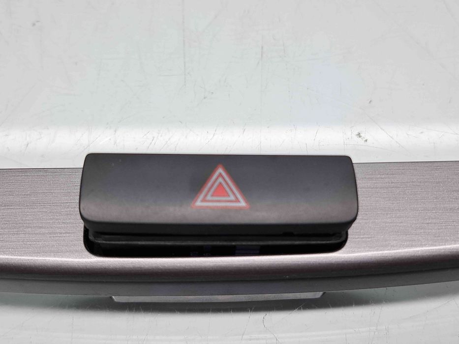 Buton avarii Volkswagen Passat B7 (365) Variant [Fabr 2010-2014] 3AA8