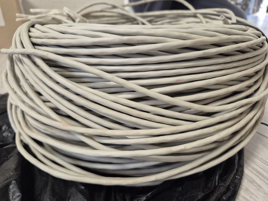 Продаётся кабель Nexans category 5 4pr