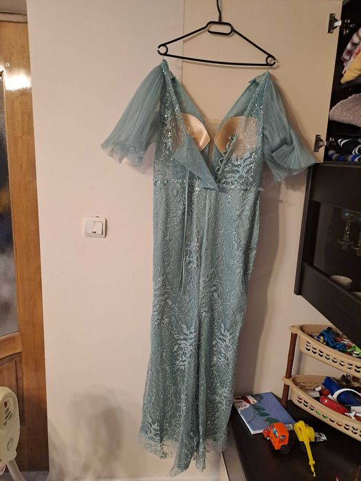 Vand rochie de nasa