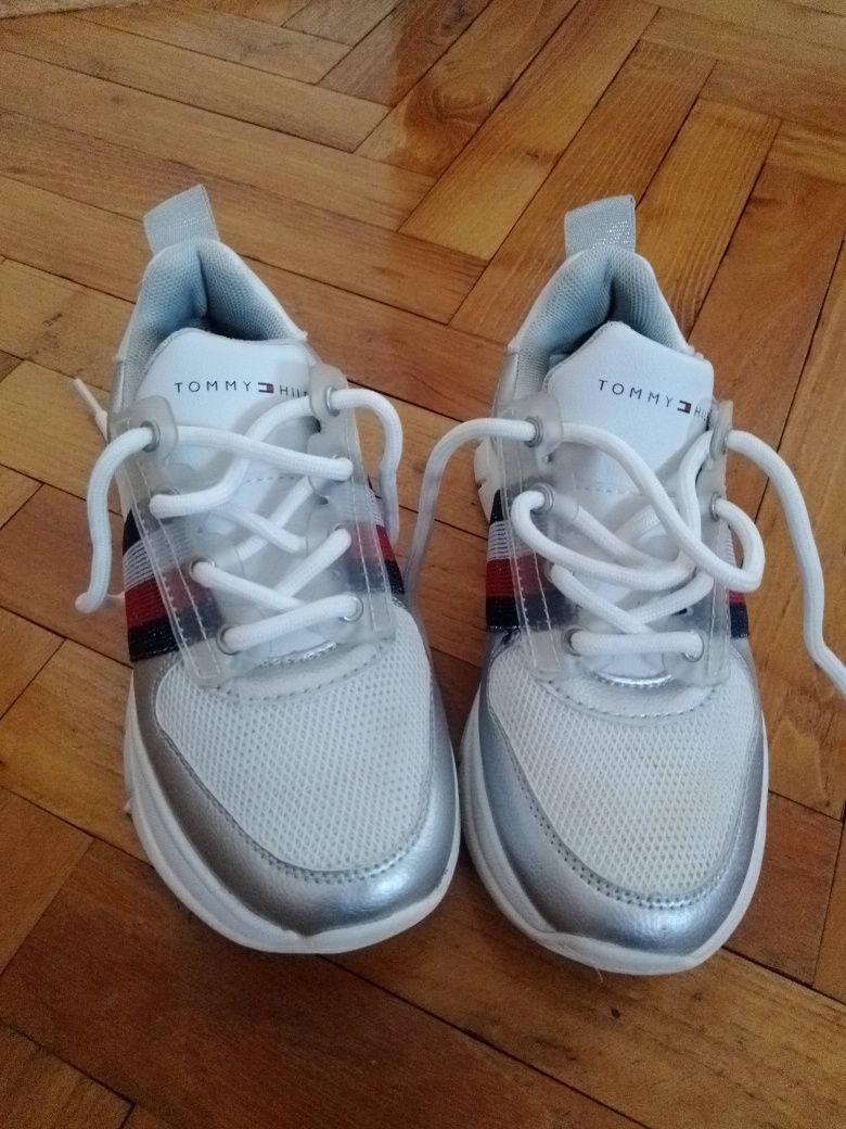 Детски маратонки Tommy Hilfiger