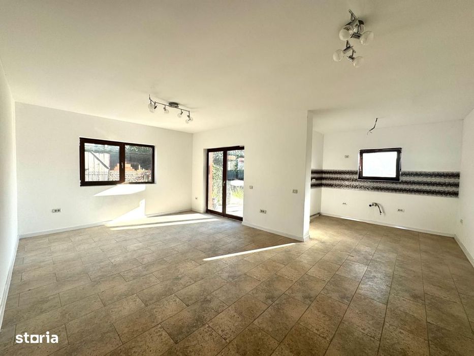 Duplex 3 camere cu toate utilitatile - Sanmihaiu Roman