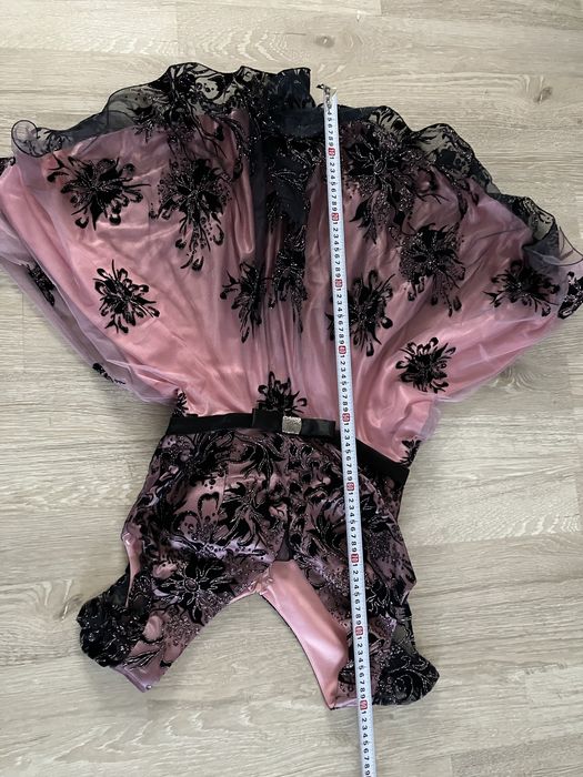 Rochie de nasa , marimea 44