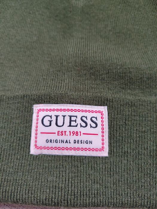 Шапка Guess оригинал