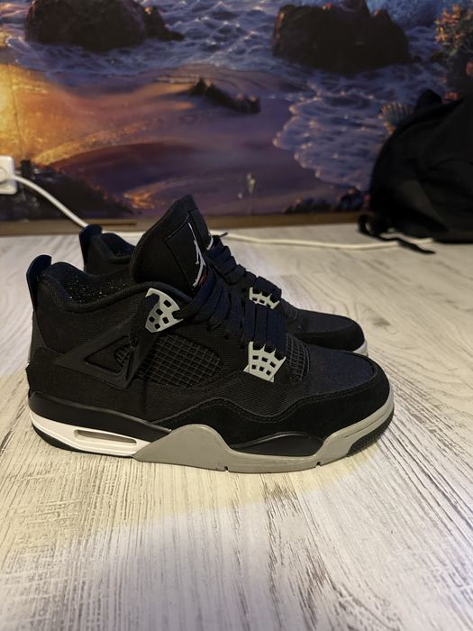 Jordan 4’ retro bred