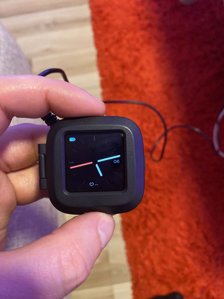 Smartwatch Fitbit versa si versa 2 ceas