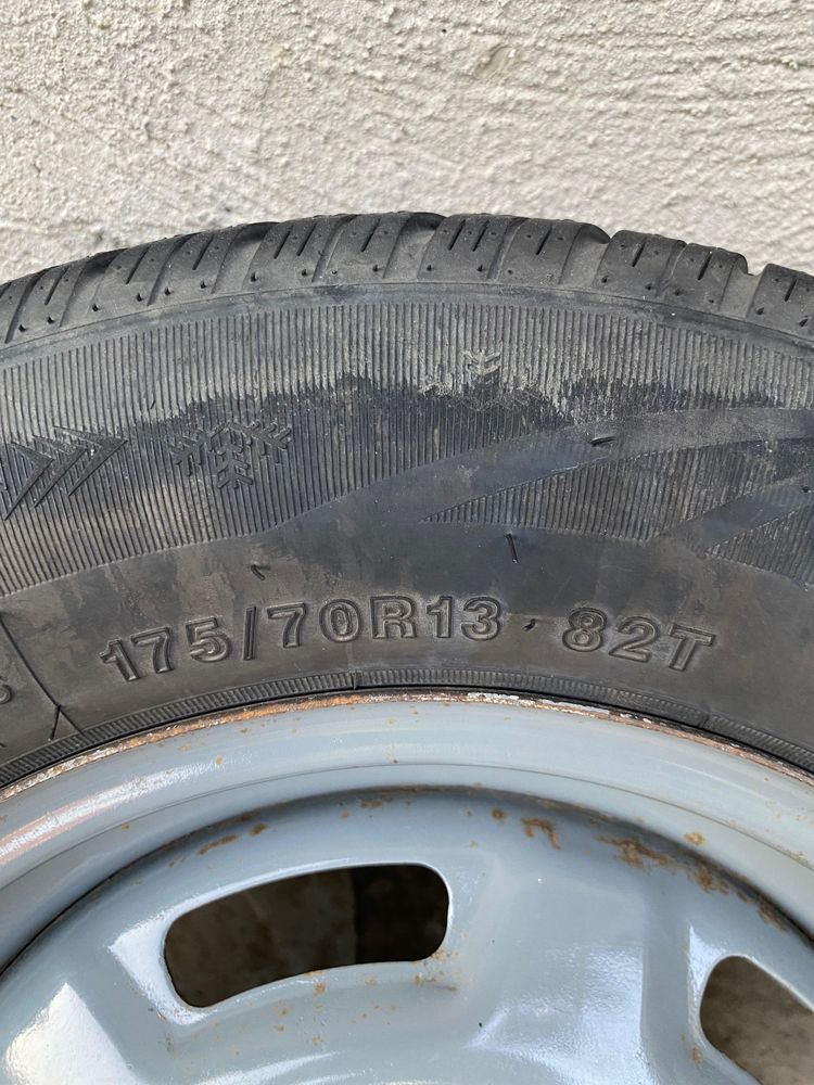 Зимние шины 175/70/13