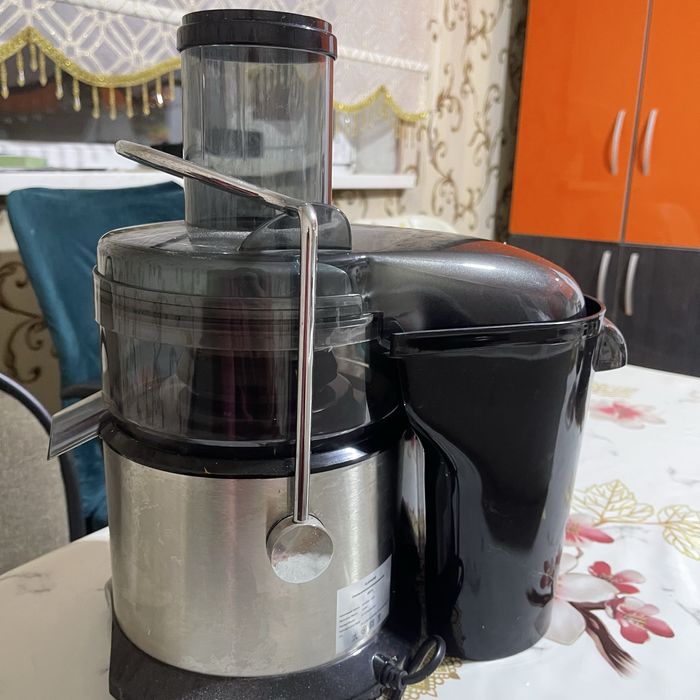 Продается соковыжималка