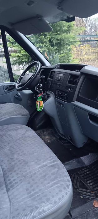 Vând autoutilitara marca Ford transit
