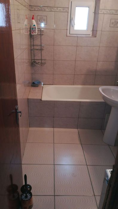 Craiovita,  2 semi, et3/4, mob+utilat, termoficare !
