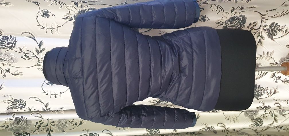 Redusa!! URGENT Geaca Moncler