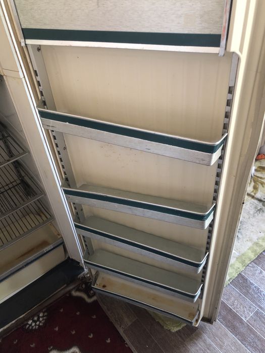 Холодельник сотилади