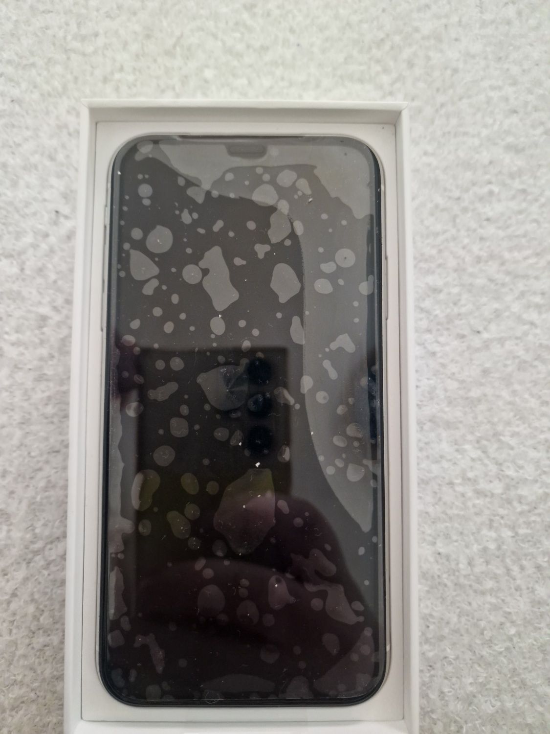 Iphone XR 128GB.